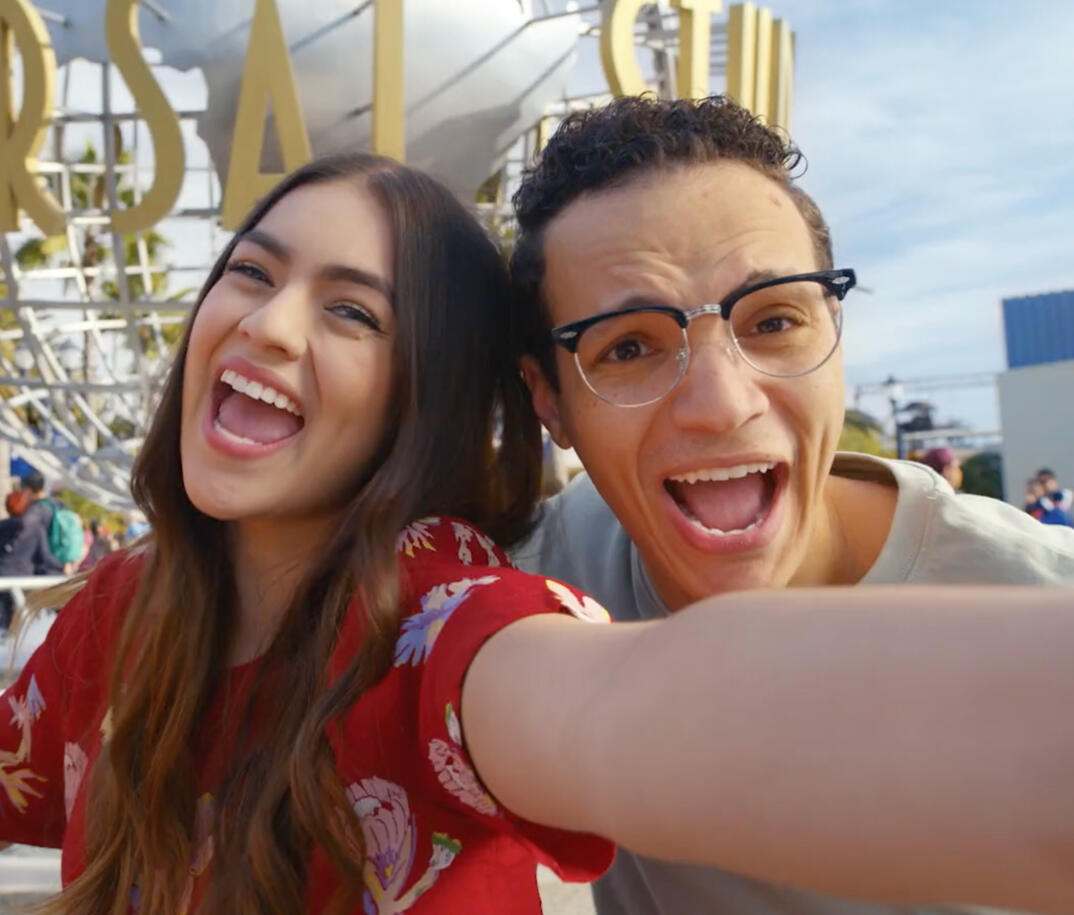 UNIVERSAL STUDIOS